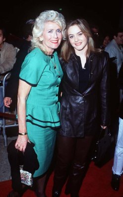 Alicia Silverstone photo