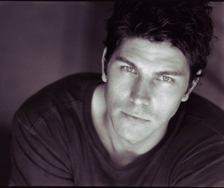 Michael Trucco photo