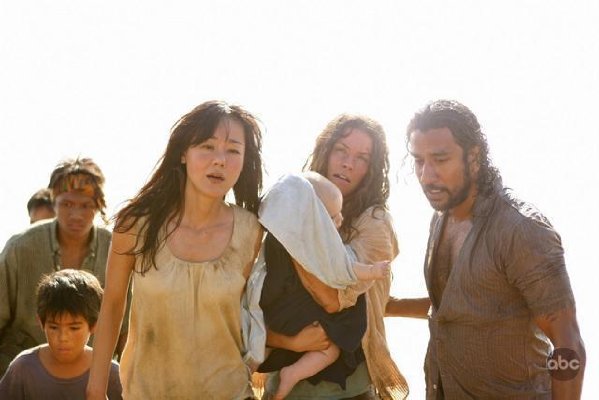 Naveen Andrews photo