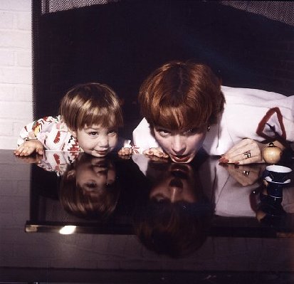 Shirley MacLaine photo