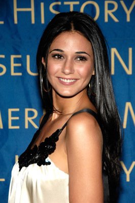 Emmanuelle Chriqui photo