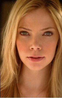 Riki Lindhome photo