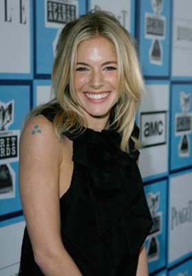 Sienna Miller photo