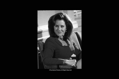 Mary McDonnell photo