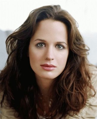 Elizabeth Reaser photo