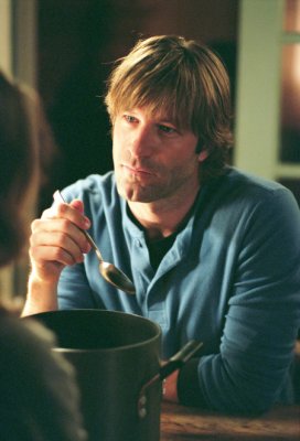 Aaron Eckhart photo