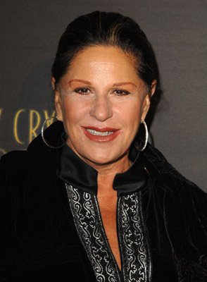 Lainie Kazan photo