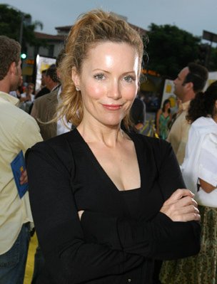 Leslie Mann photo