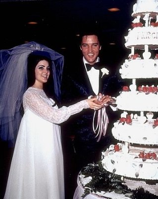 Priscilla Presley photo