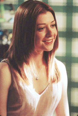 Alyson Hannigan photo