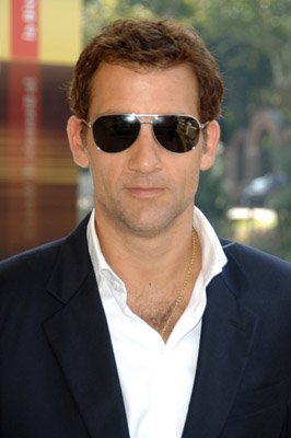 Clive Owen photo