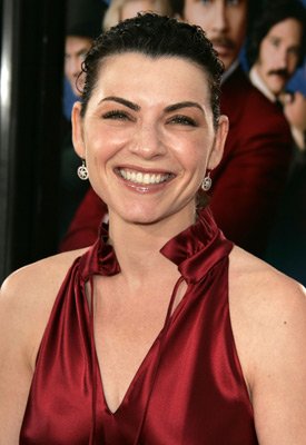 Julianna Margulies photo