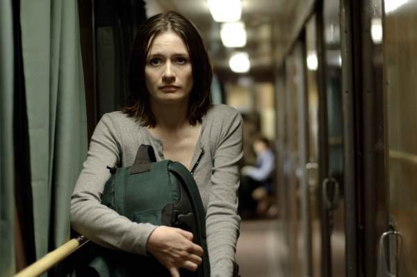 Emily Mortimer photo