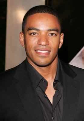 Laz Alonso photo