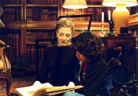 Vanessa Redgrave photo