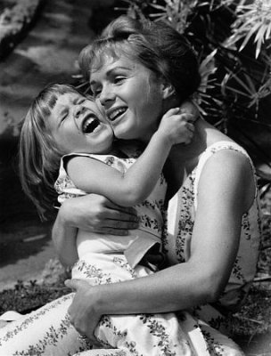 Debbie Reynolds photo