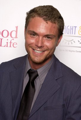 Clayne Crawford photo