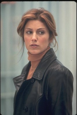 Jennifer Esposito photo