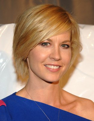 Jenna Elfman photo