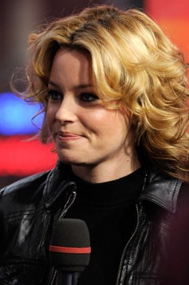 Elizabeth Banks photo