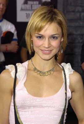 Samaire Armstrong photo
