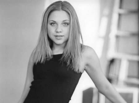 Lauren Collins photo