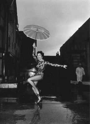 Leslie Caron photo