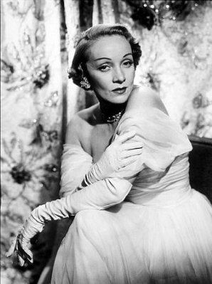 Marlene Dietrich photo