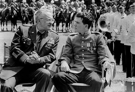 Timothy Hutton photo