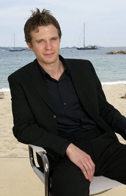 Luke Mably photo