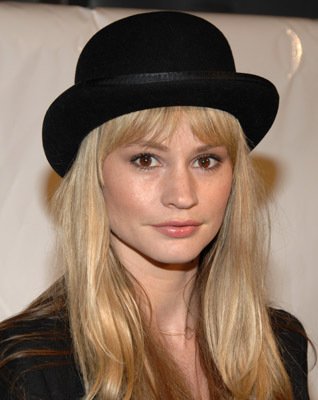 Cameron Richardson photo