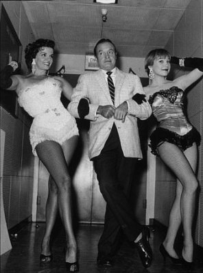 Shirley MacLaine photo