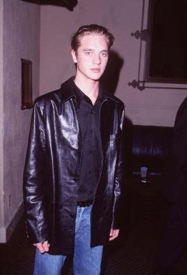 Devon Sawa photo