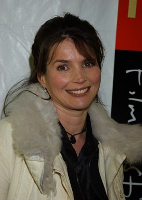 Julia Ormond photo