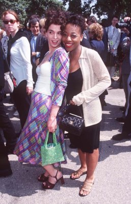 Annabella Sciorra photo