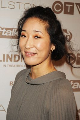Sandra Oh photo