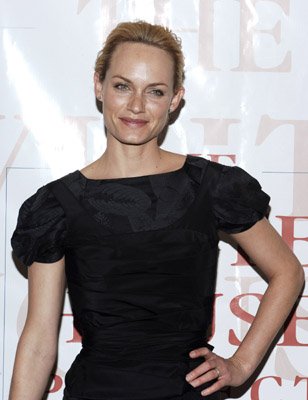Amber Valletta photo