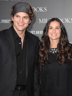 Ashton Kutcher photo