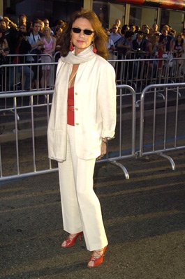 Jacqueline Bisset photo