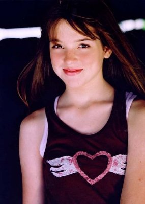 Jennifer Stone photo