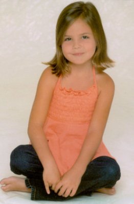Bailee Madison photo