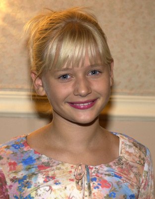 Carly Schroeder photo