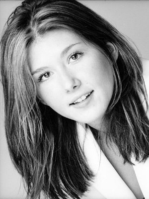 Jewel Staite photo