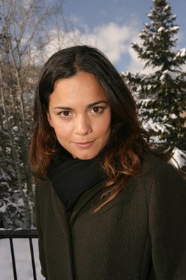 Alice Braga photo
