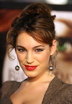 Kelly Brook photo