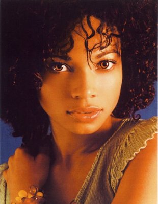 Rochelle Aytes photo