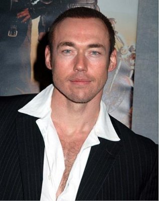 Kevin Durand photo