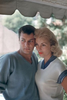 Tony Curtis photo