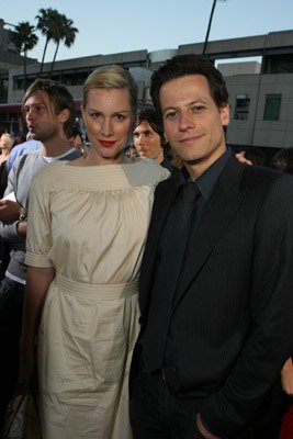 Ioan Gruffudd photo