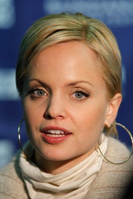 Mena Suvari photo